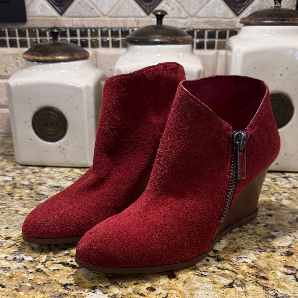 1. State Kaleb ankle boot